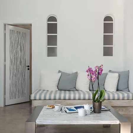Andronis Luxury